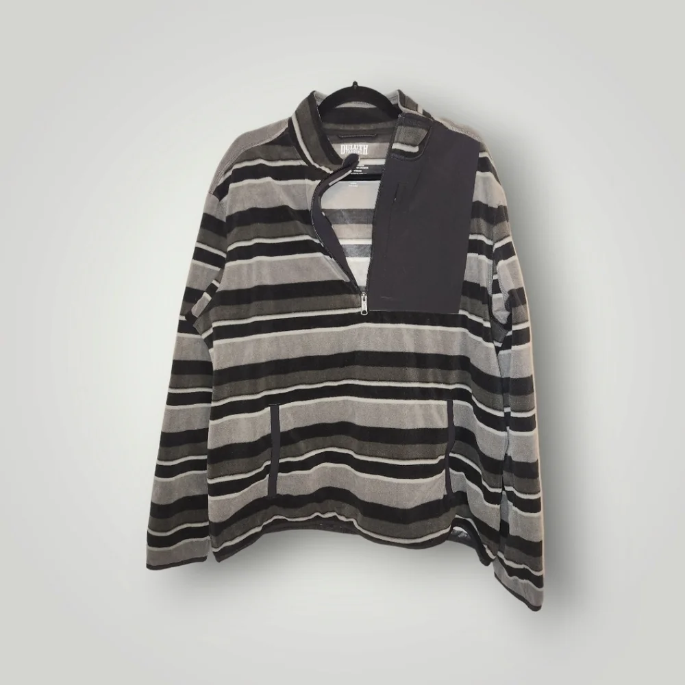 Duluth Trading co 1/4 Zip Fleece pullover Mens L black gray striped Chec…